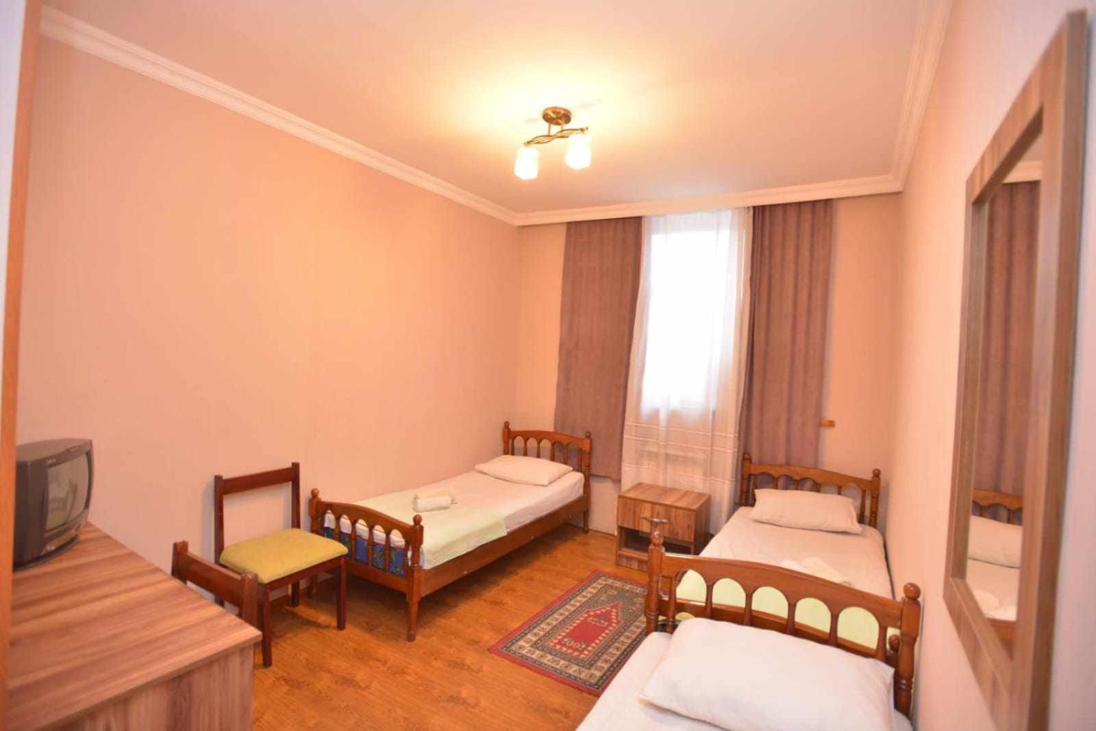 Hotel Nikea Paradiso クタイシ エクステリア 写真